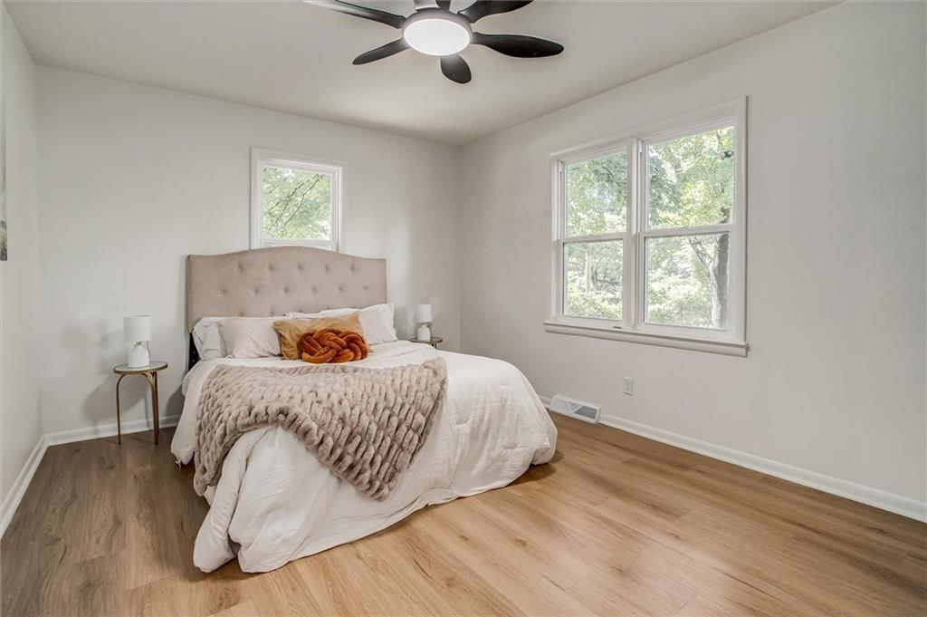 2302 Girard Street — photo 17