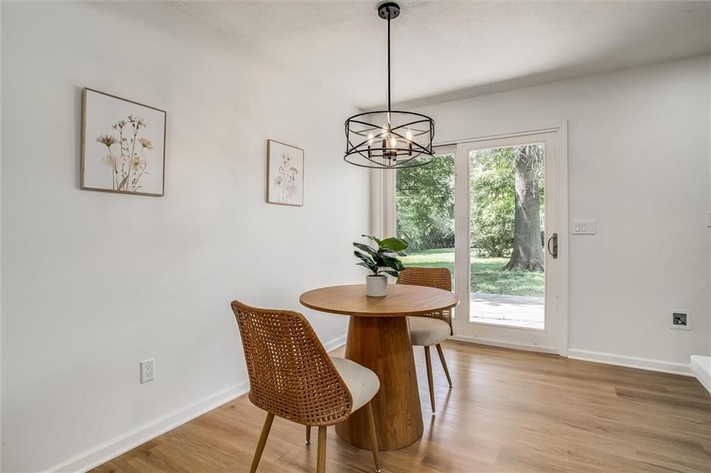 2302 Girard Street — photo 8