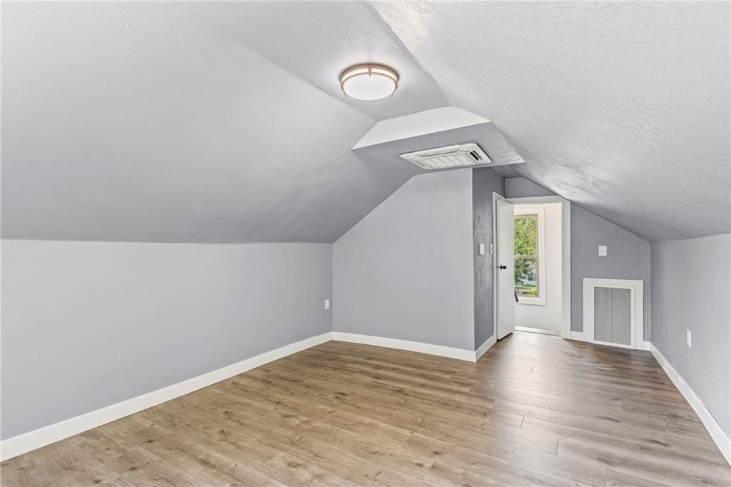 734 N Mulberry Street — photo 15