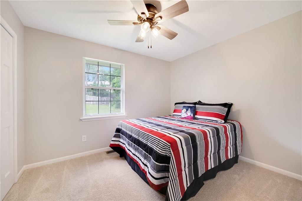513 Forestglen Lane — photo 16