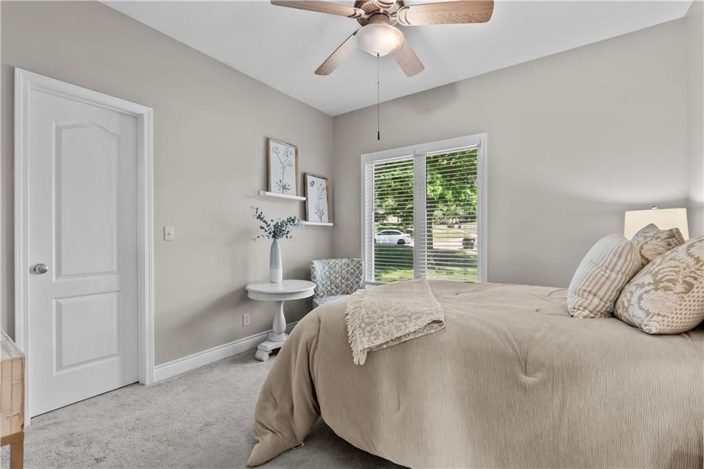 2303 NE Smokey Hill Drive — photo 29