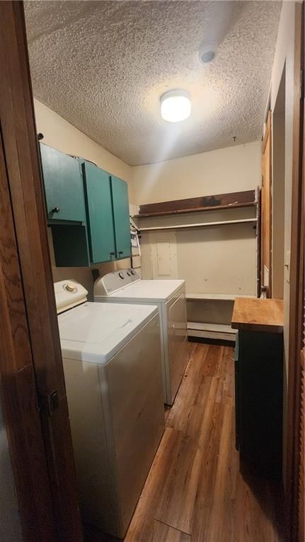 1715 E 8th Street — photo 23