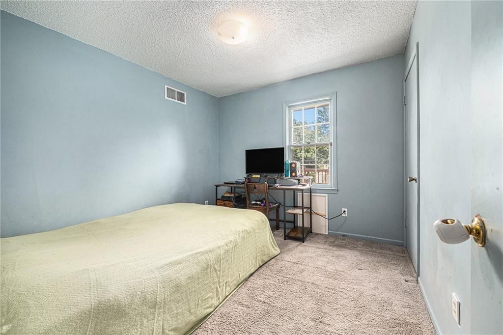 10501 Oakland Avenue — photo 14