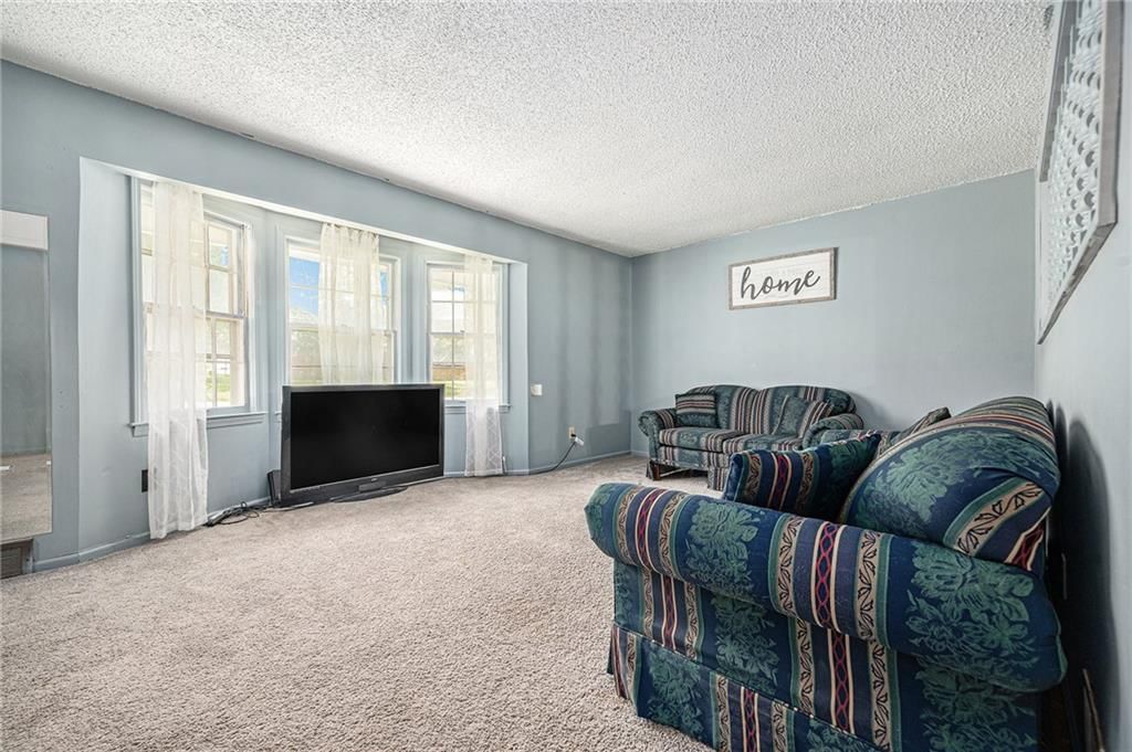 10501 Oakland Avenue — photo 3
