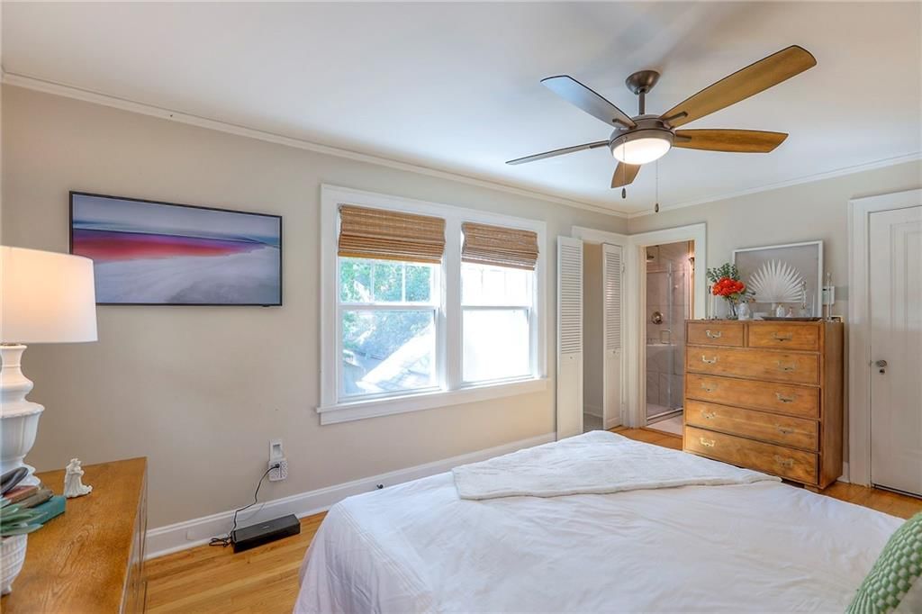 609 W 70th Street — photo 25