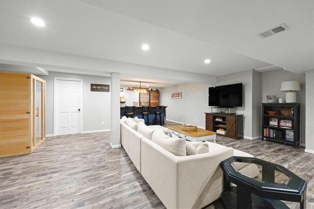 9416 W 125th Street — photo 28
