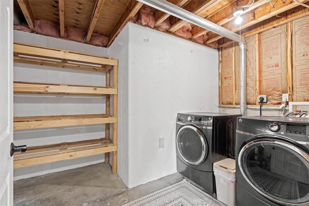 525 E Dogwood Street — photo 23