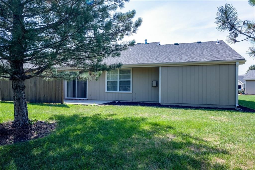 4008 Mistletoe Court — photo 17