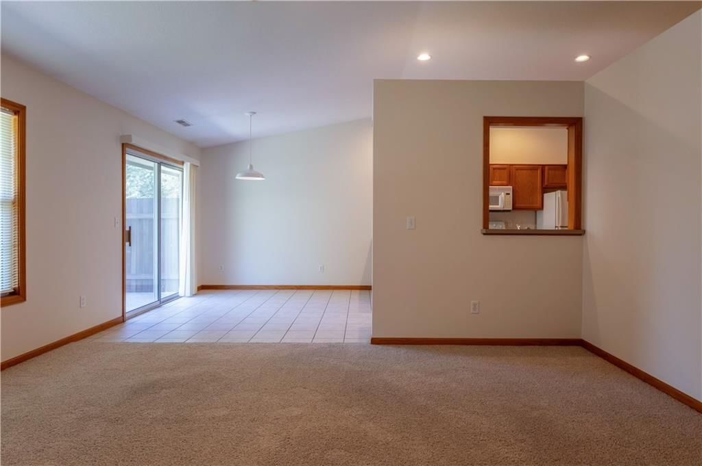 4008 Mistletoe Court — photo 5