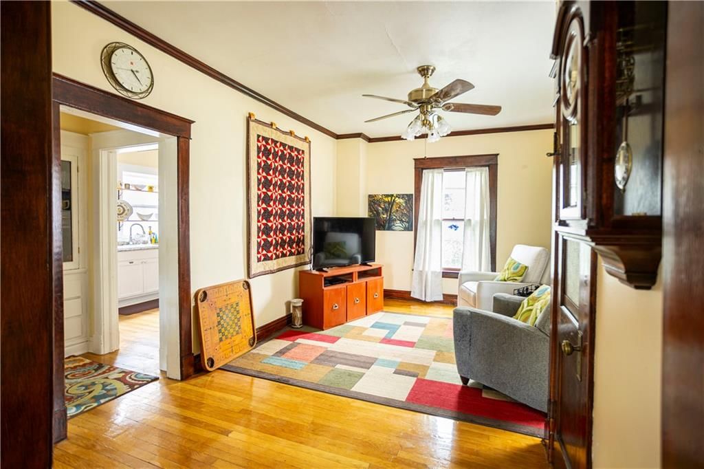 622 W Lexington Avenue — photo 20