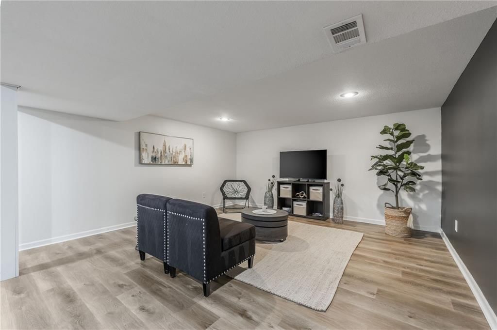 7004 E 132 Street — photo 33