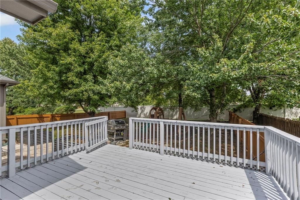 16 Holly Lane — photo 45