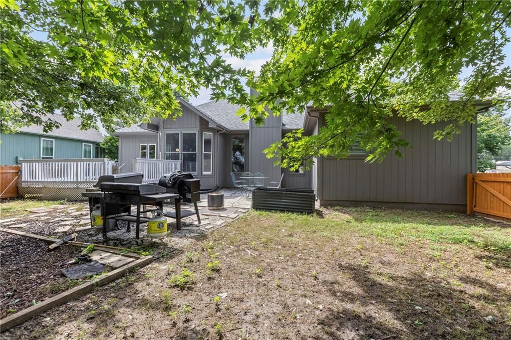 16 Holly Lane — photo 46