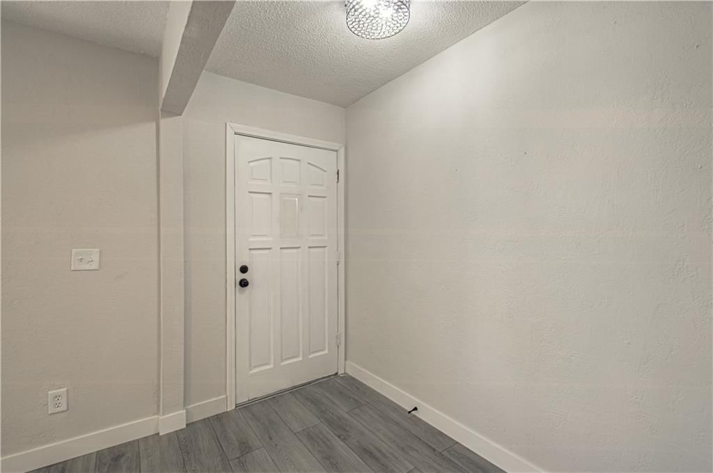328 Virginia Road — photo 16