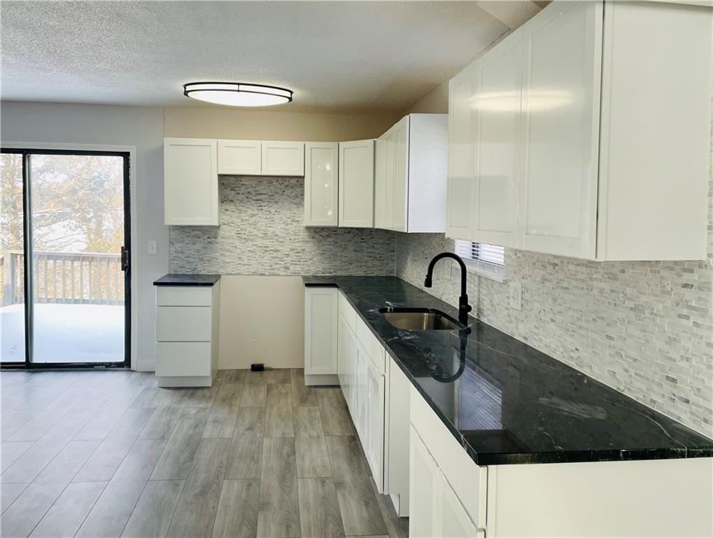 328 Virginia Road — photo 3