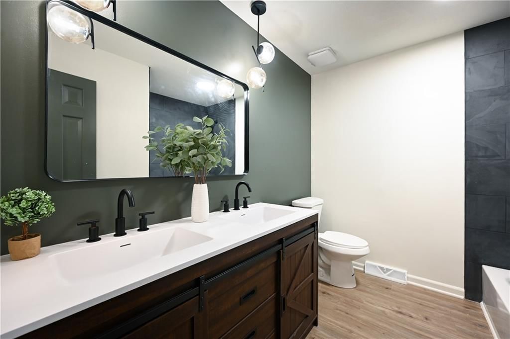 1202 Bird Street — photo 32