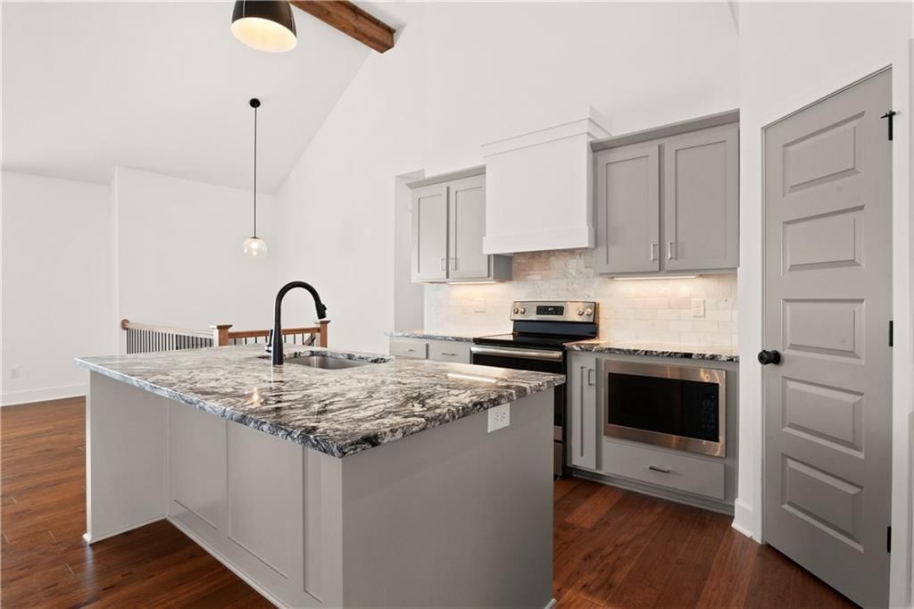 713 SE Juniper Drive — photo 12