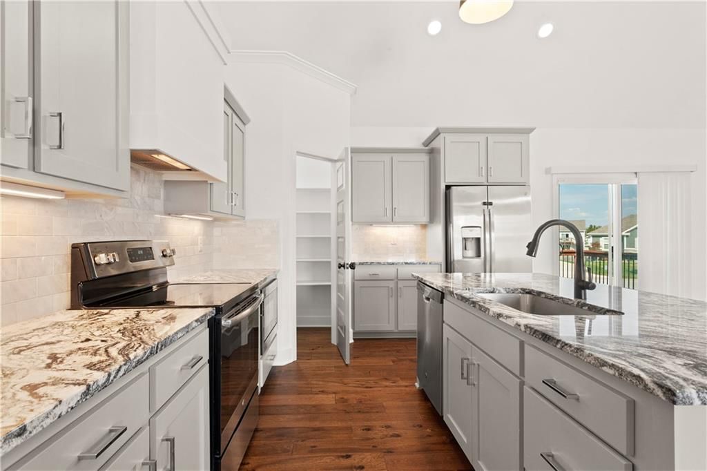 713 SE Juniper Drive — photo 14