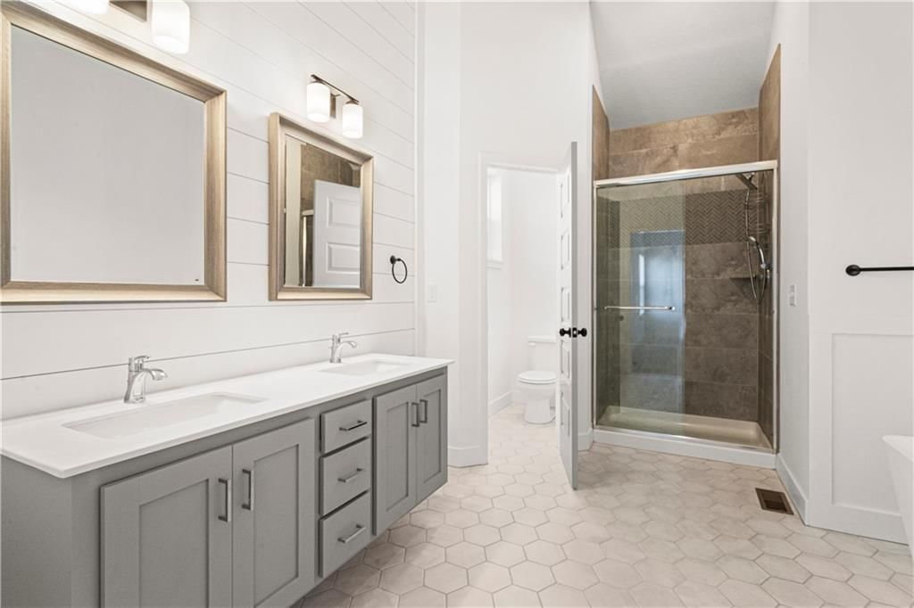 713 SE Juniper Drive — photo 18