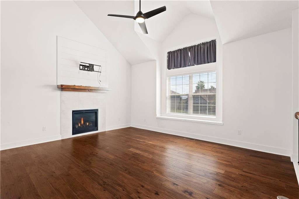 713 SE Juniper Drive — photo 8