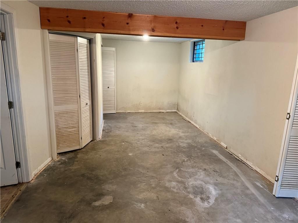 1400 N Holland Drive — photo 8