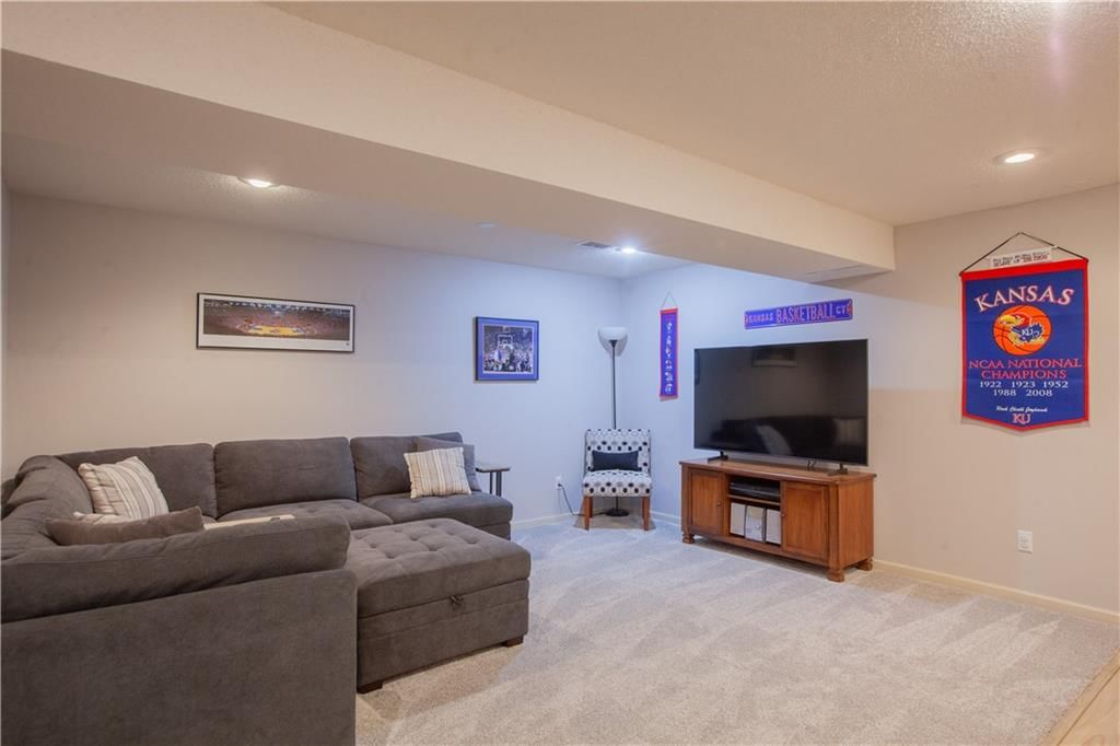 15516 Horton Lane — photo 32