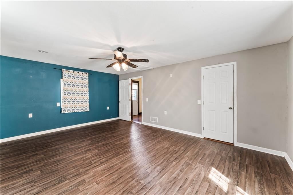 402 S Lorien Street — photo 20