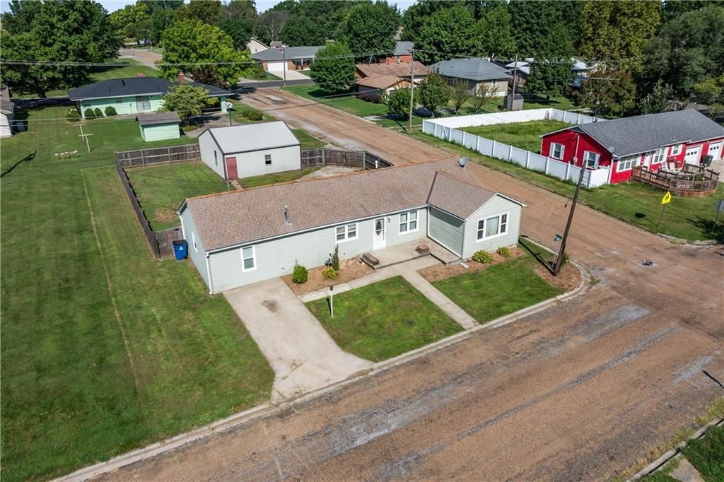 402 S Lorien Street — photo 31