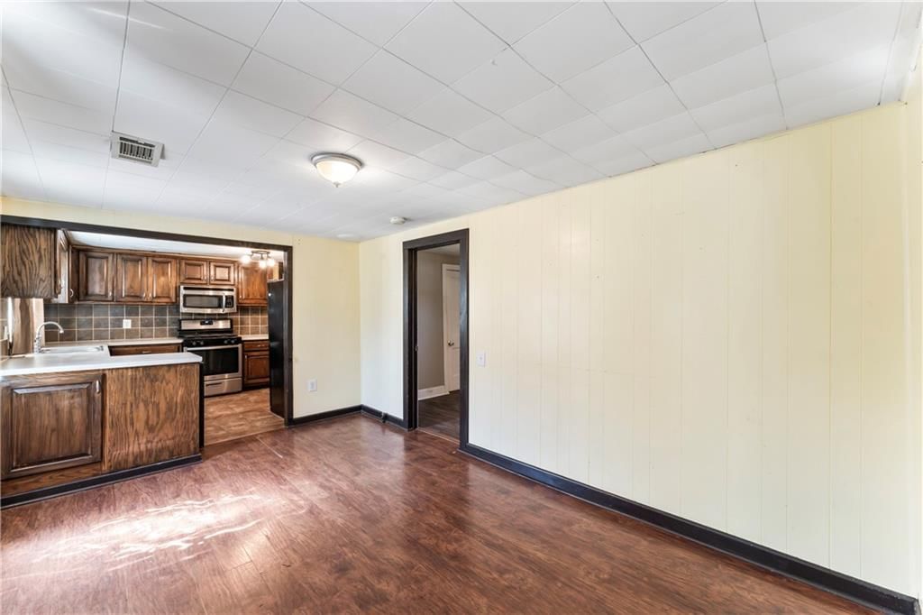 402 S Lorien Street — photo 9