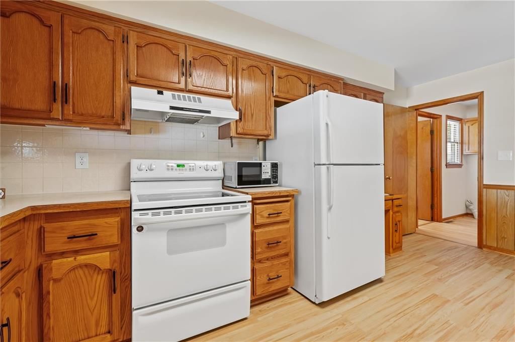 1701 Birch Street — photo 14