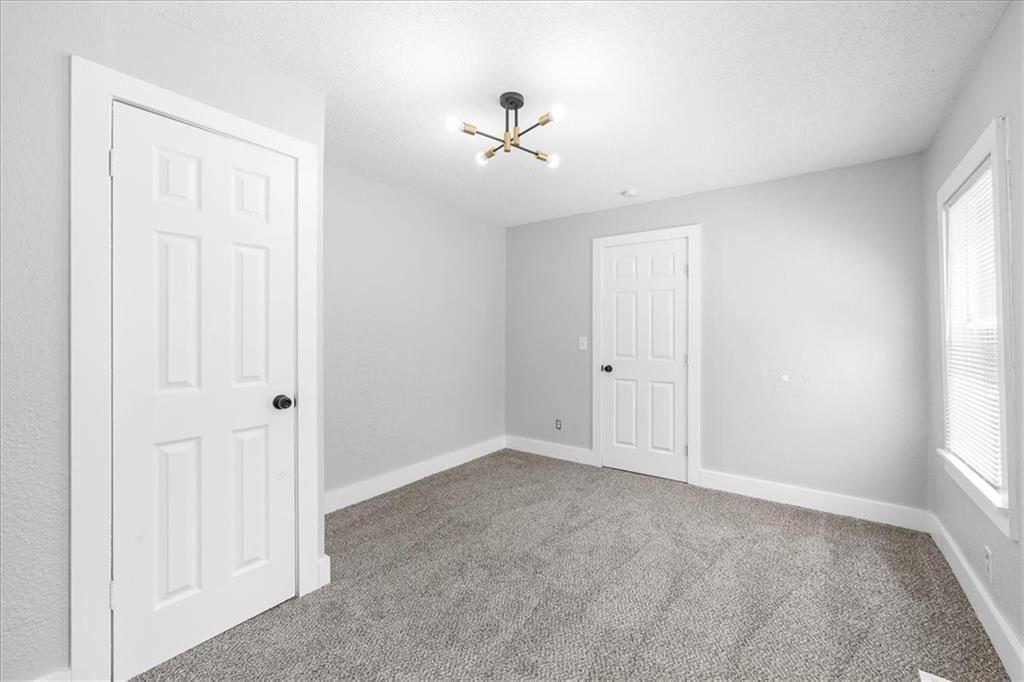 1302 COLLEGE Avenue — photo 17