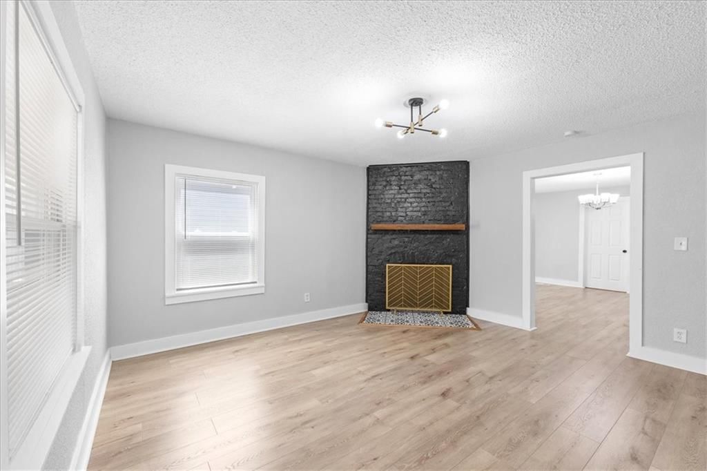1302 COLLEGE Avenue — photo 7