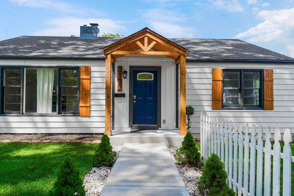 3132 Oakland Avenue — photo 3