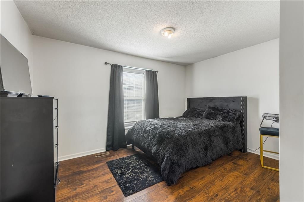 12317 Crystal Avenue — photo 23