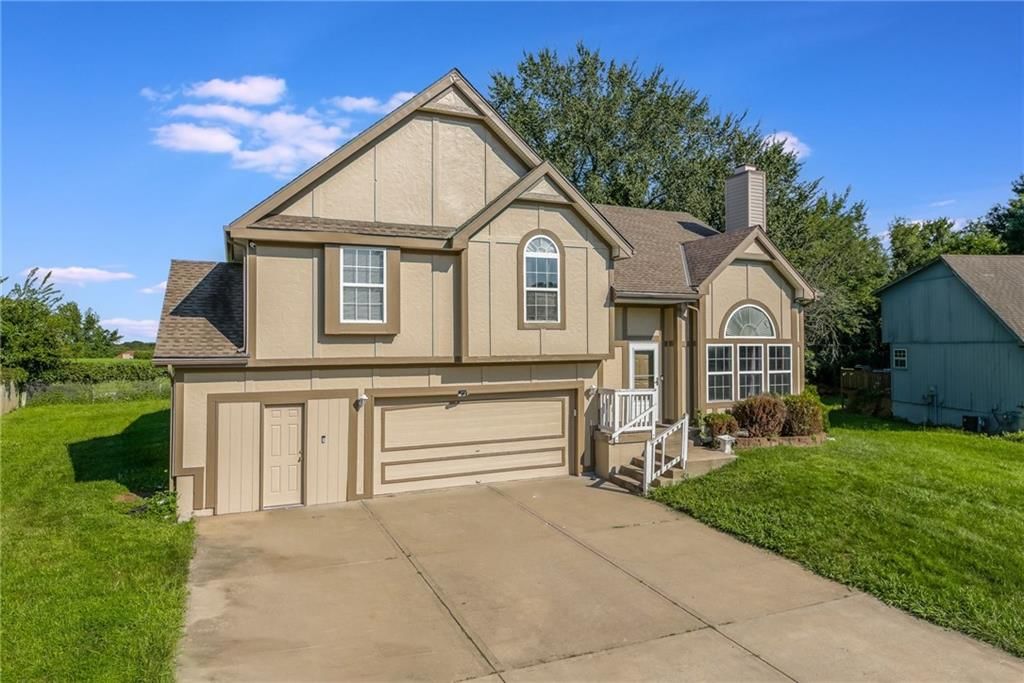 12317 Crystal Avenue — photo 4