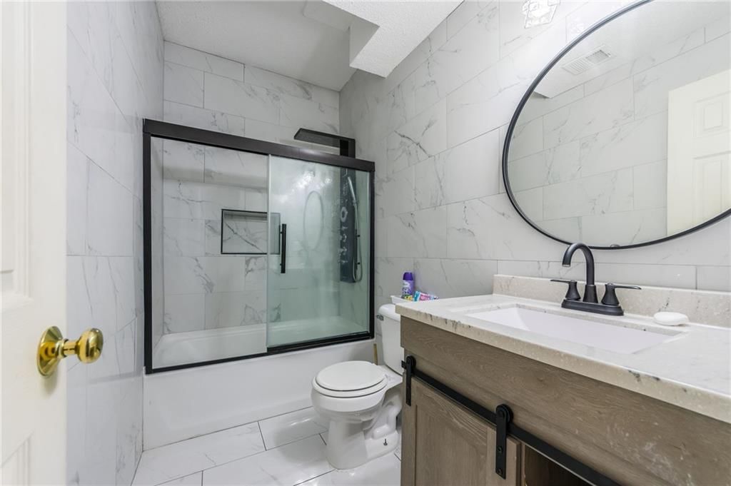 12317 Crystal Avenue — photo 32