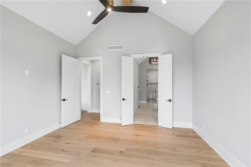 13751 Pembroke Lane — photo 33