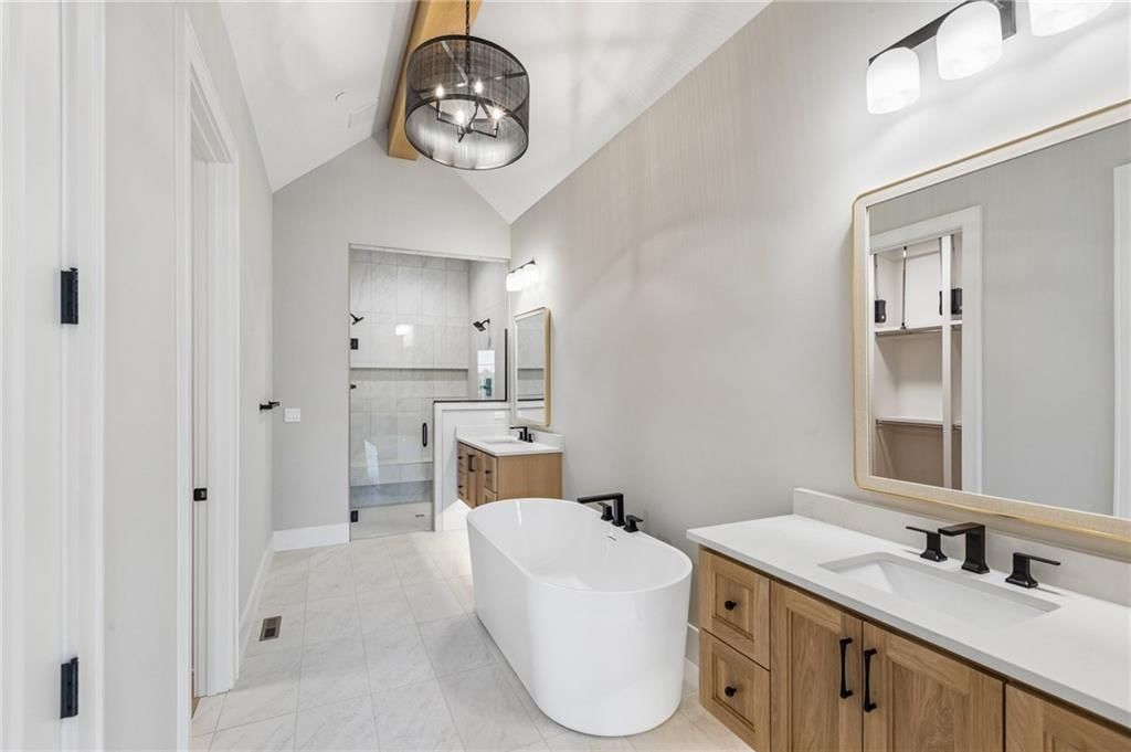 13751 Pembroke Lane — photo 34