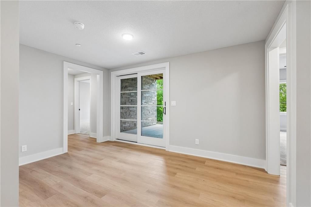 13751 Pembroke Lane — photo 42