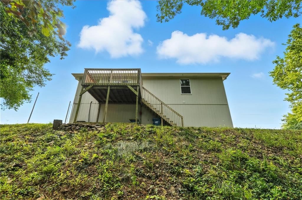 Photo 36 of 44 - 420 E Seybold Road