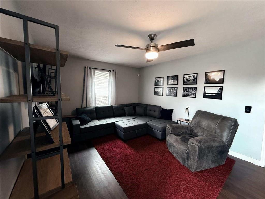 205 N Redbird Lane — photo 2