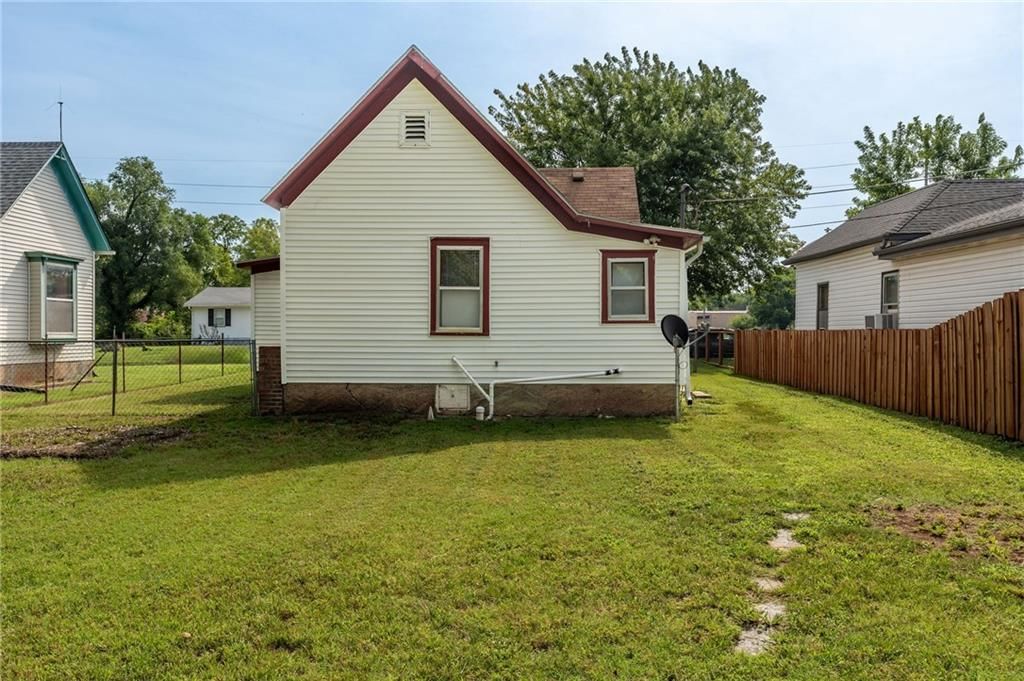 420 S Hill Street — photo 14