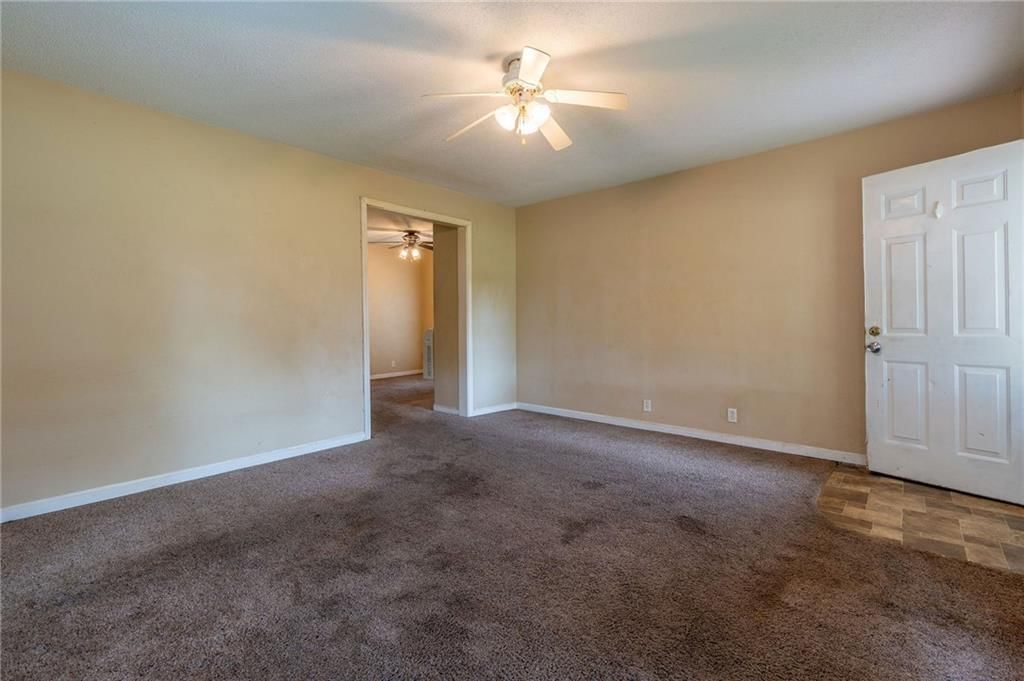 420 S Hill Street — photo 20