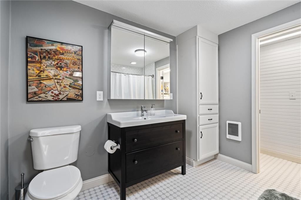 2813 Chatelain Court — photo 26