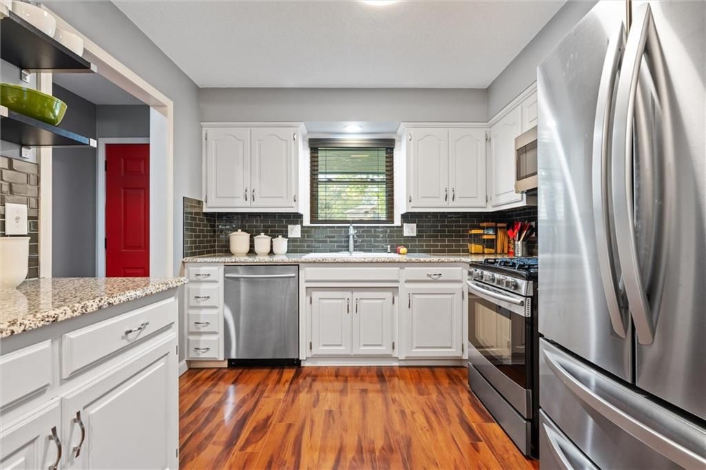 2813 Chatelain Court — photo 5