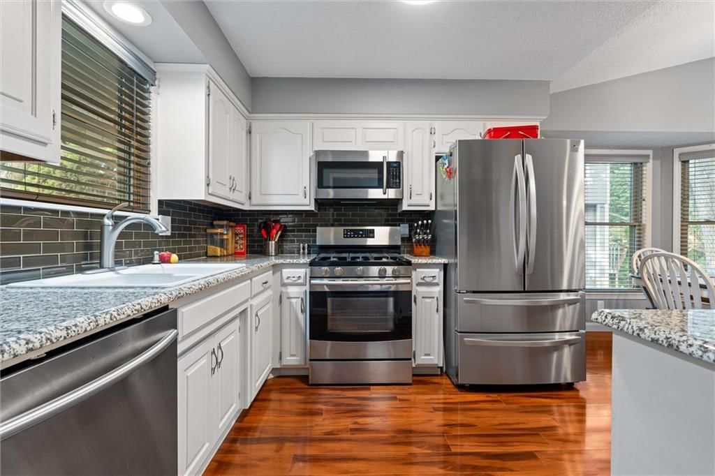 2813 Chatelain Court — photo 6