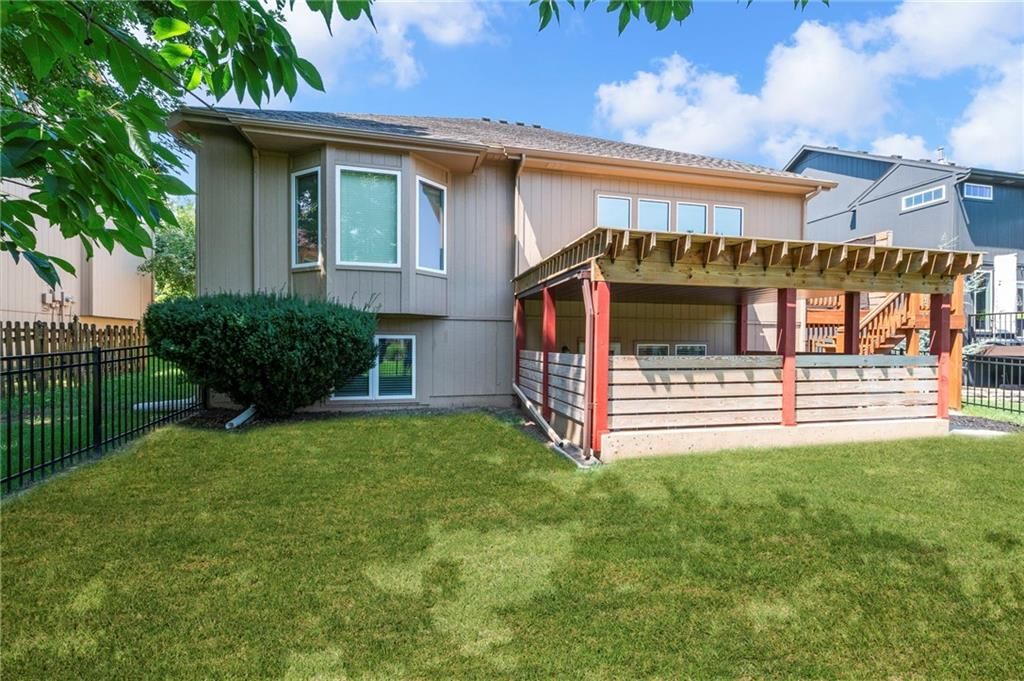 7415 Charles Street — photo 45