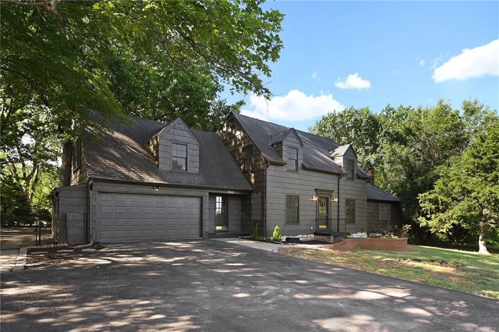 8125 E Gregory Boulevard — photo 3