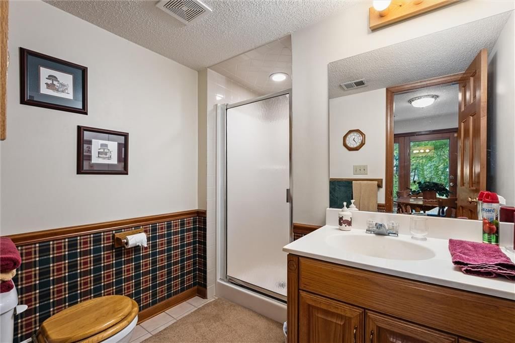 816 NE Mary Court — photo 30