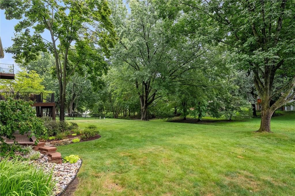 816 NE Mary Court — photo 34